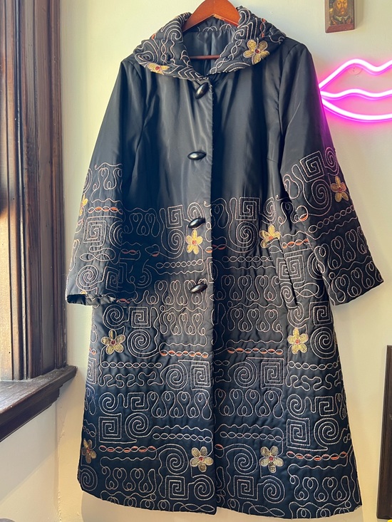 Jackets & Blazers - Black Semi Quilted Weather Resistant Autumn Art Deco Design Long Coat